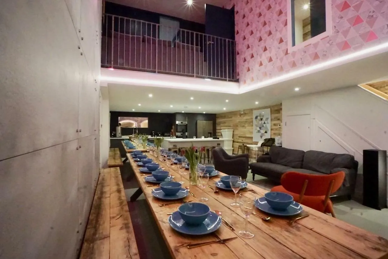 Holiday home N5 Townhouse, Brighton Sleeps 20 Villa United Kingdom